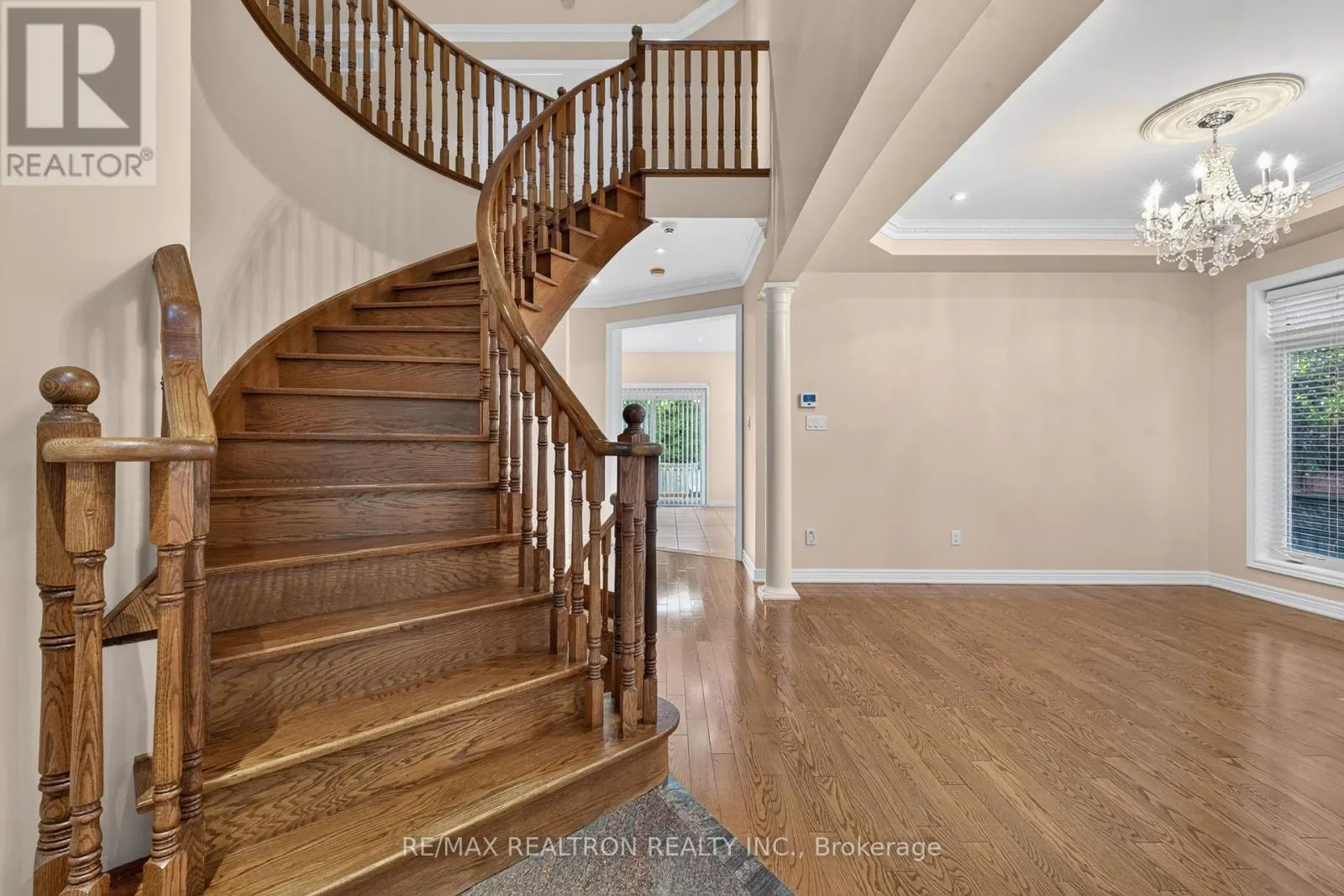 12 LOUDON CRESCENT