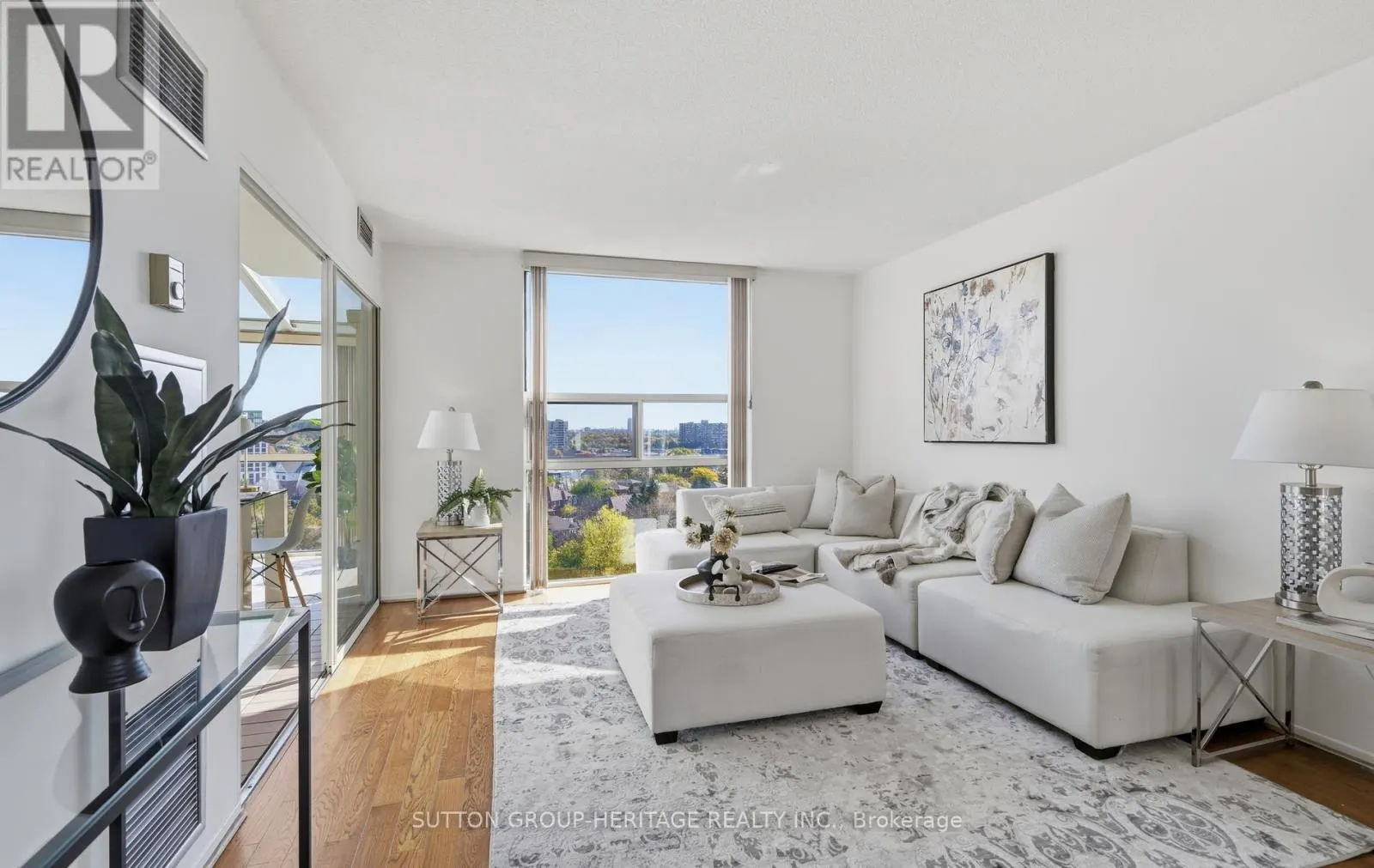 1112 - 40 HARDING BOULEVARD W