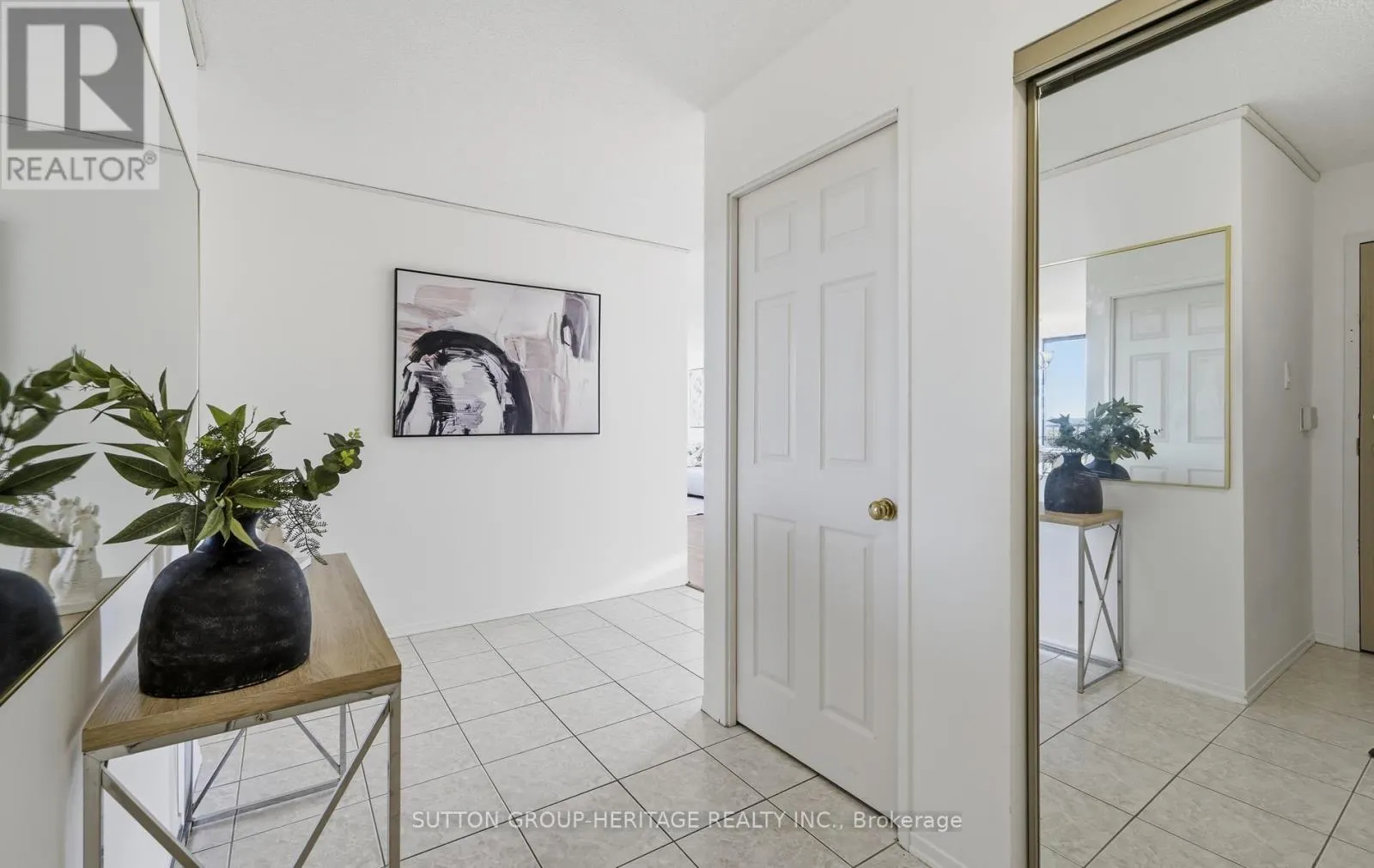 1112 - 40 HARDING BOULEVARD W
