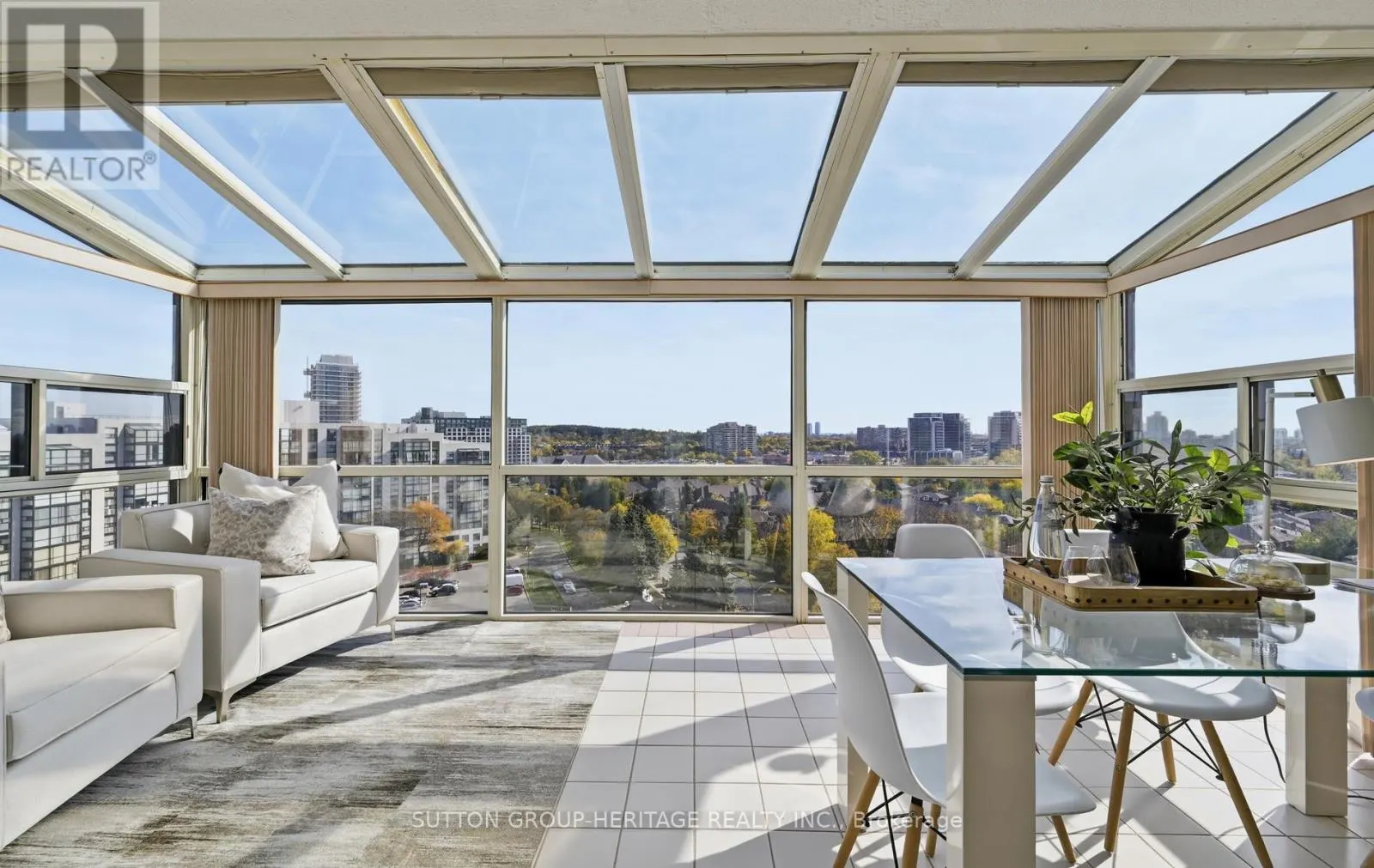 1112 - 40 HARDING BOULEVARD W