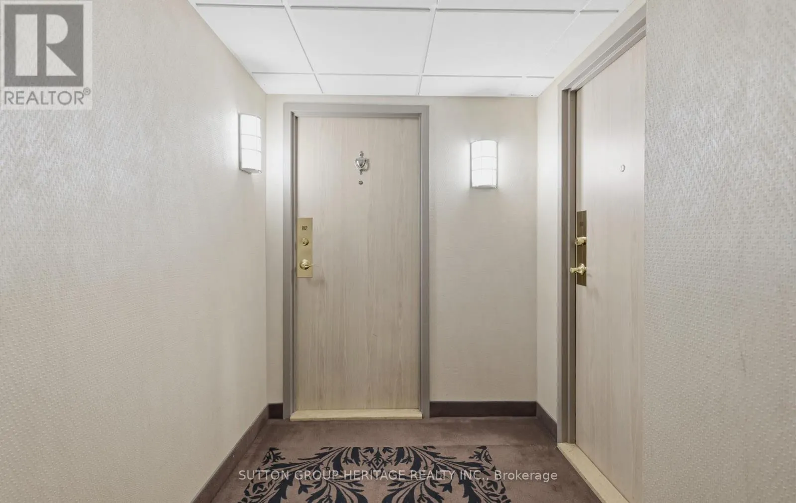 1112 - 40 HARDING BOULEVARD W