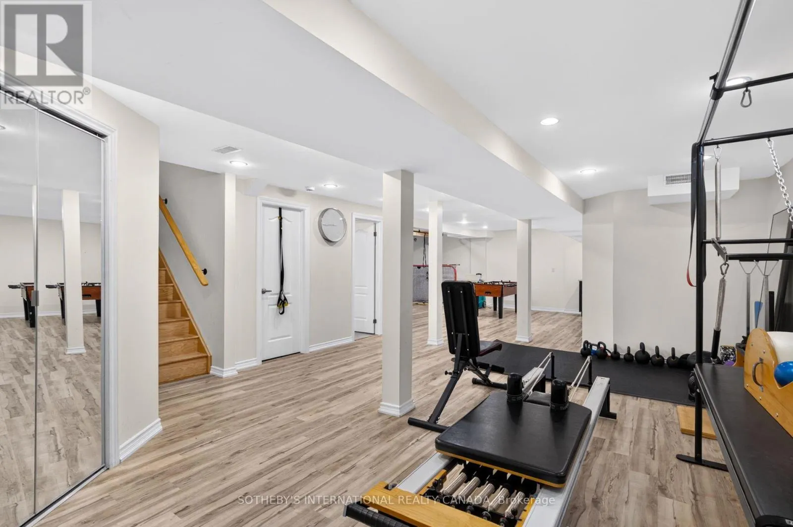 15 KLAMATH COURT