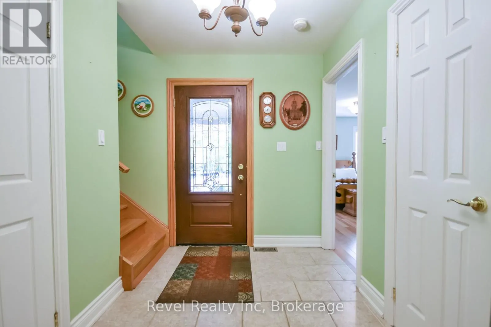 2362 TALL TREE LANE