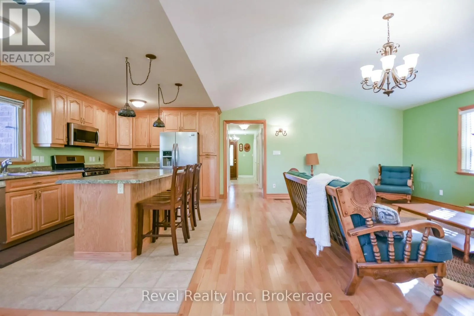 2362 TALL TREE LANE