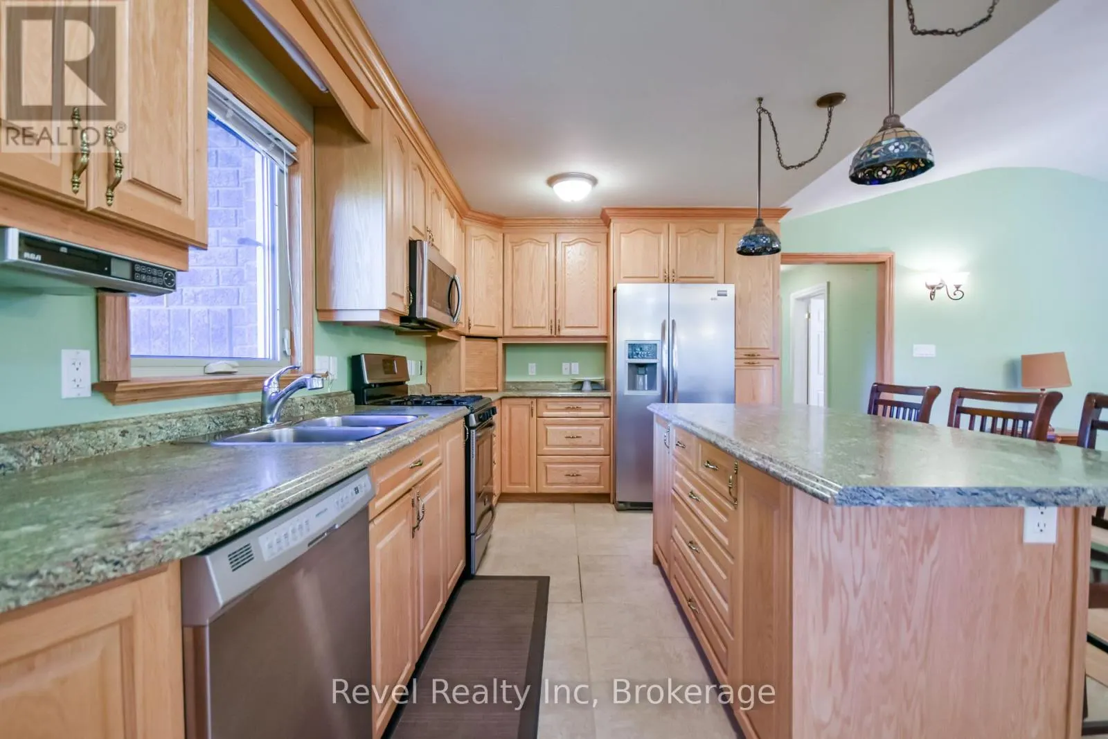 2362 TALL TREE LANE