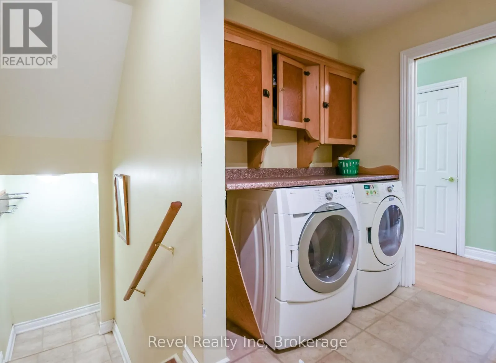 2362 TALL TREE LANE