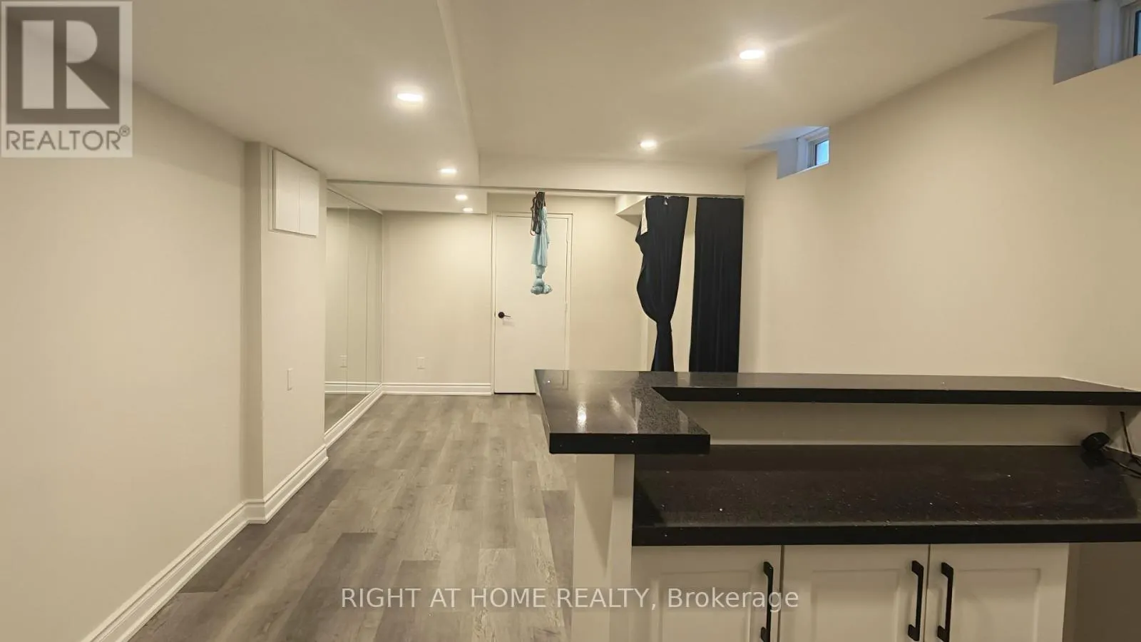 21 RUSSELL HILL ROAD