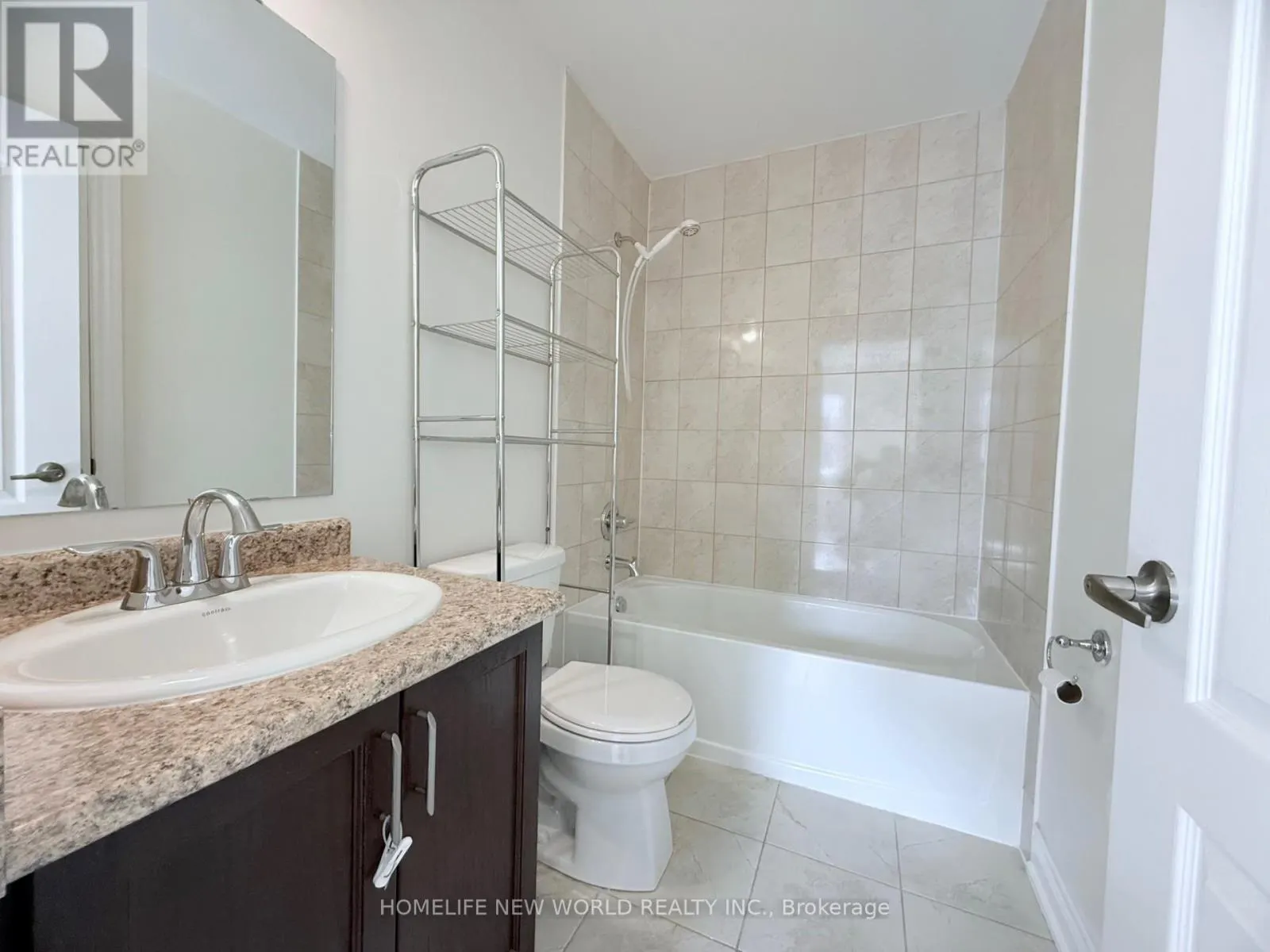 COACH HOUSE - 261 WILLIAM FORSTER ROAD