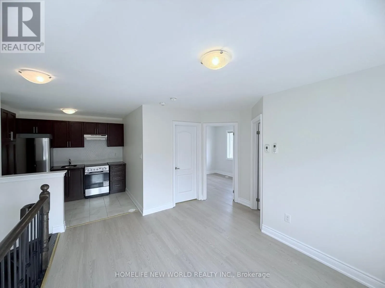 COACH HOUSE - 261 WILLIAM FORSTER ROAD