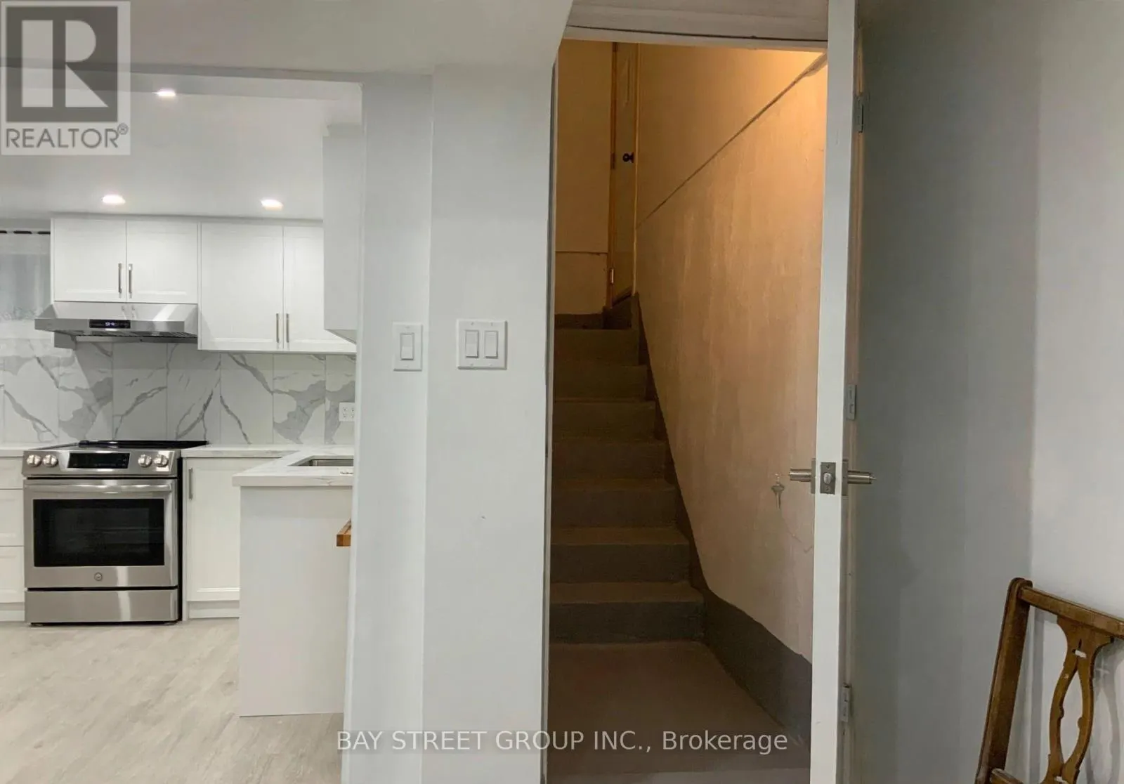32 BARKER COURT