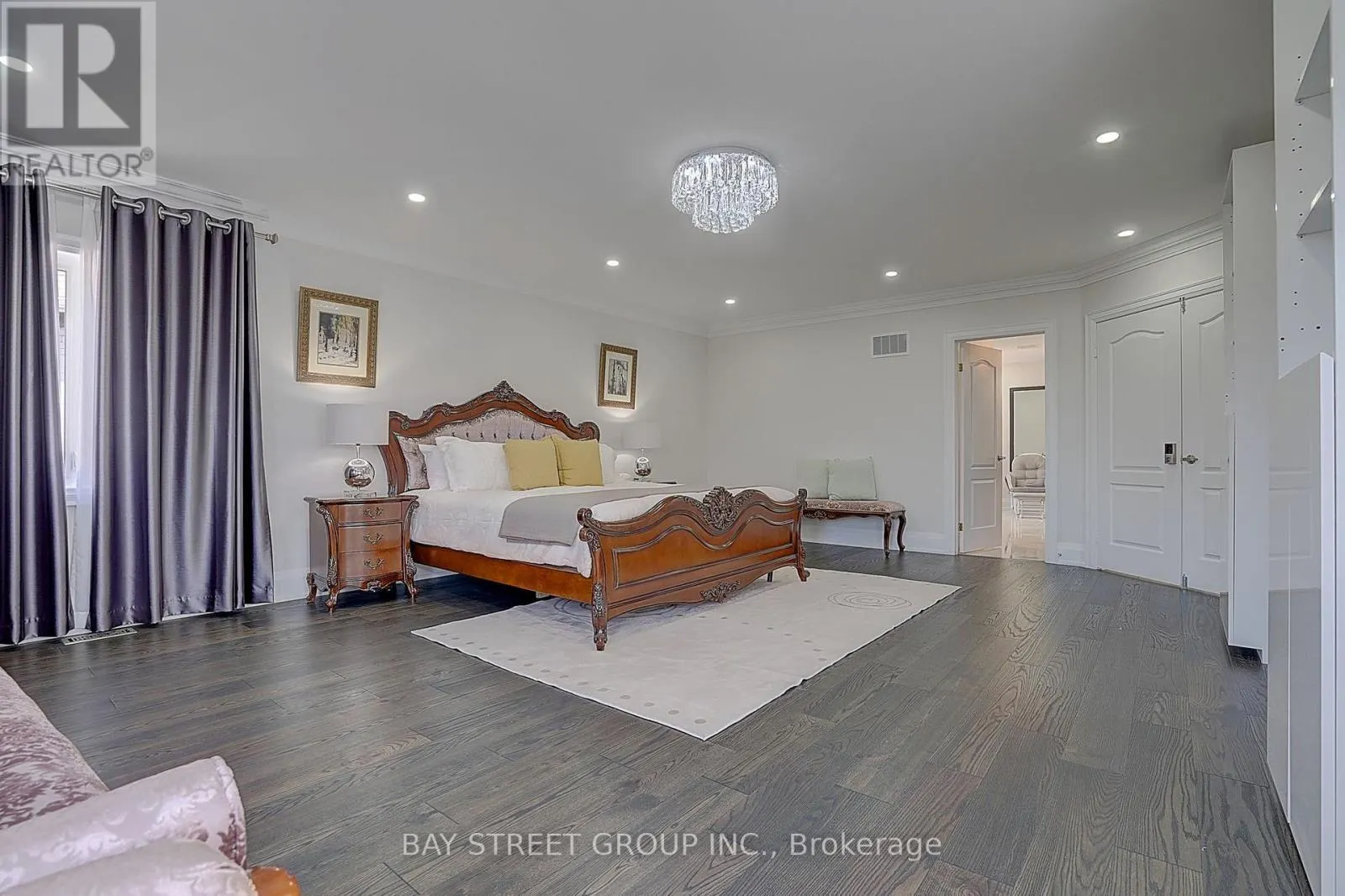 218 BOAKE TRAIL