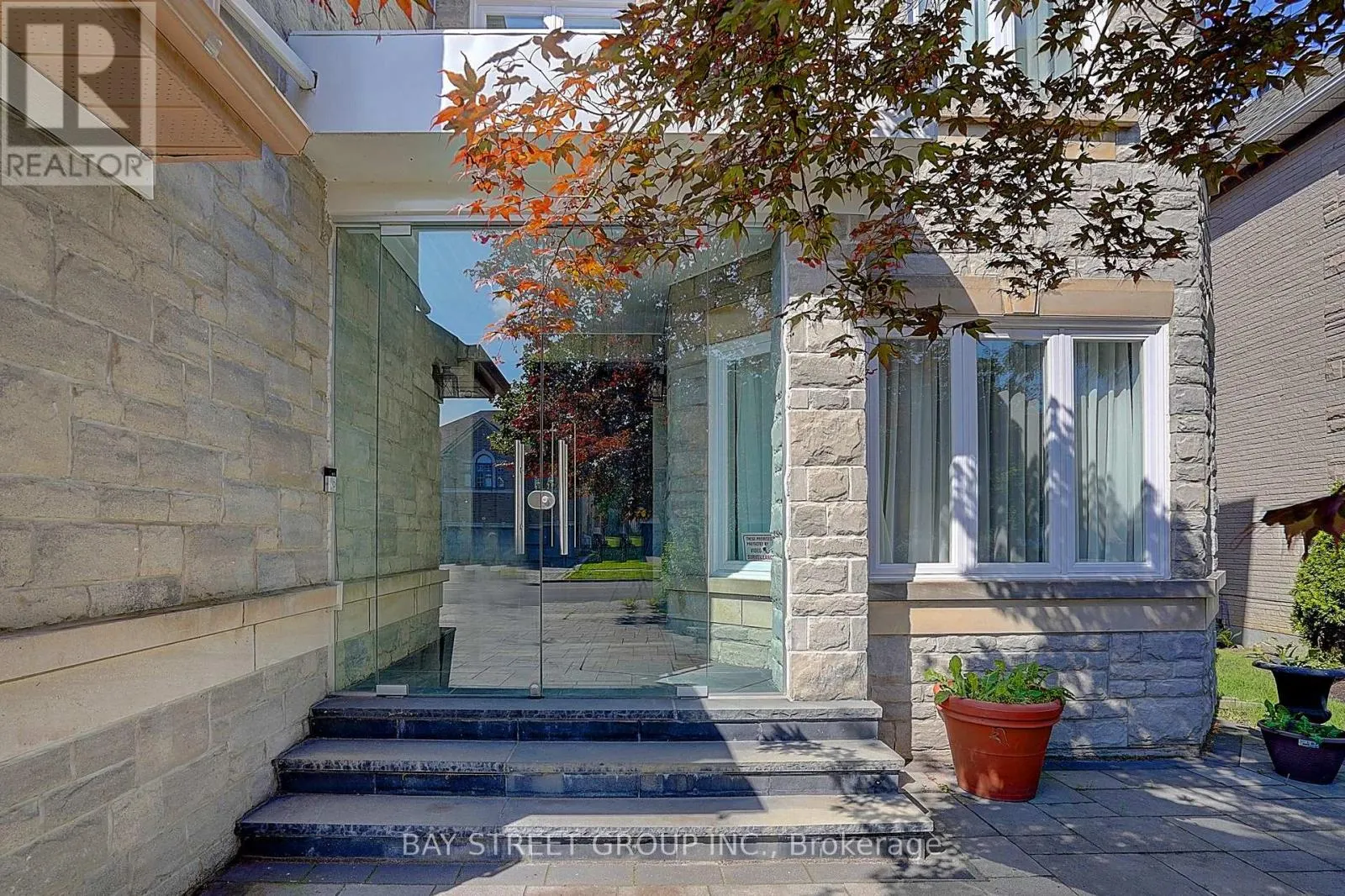 218 BOAKE TRAIL
