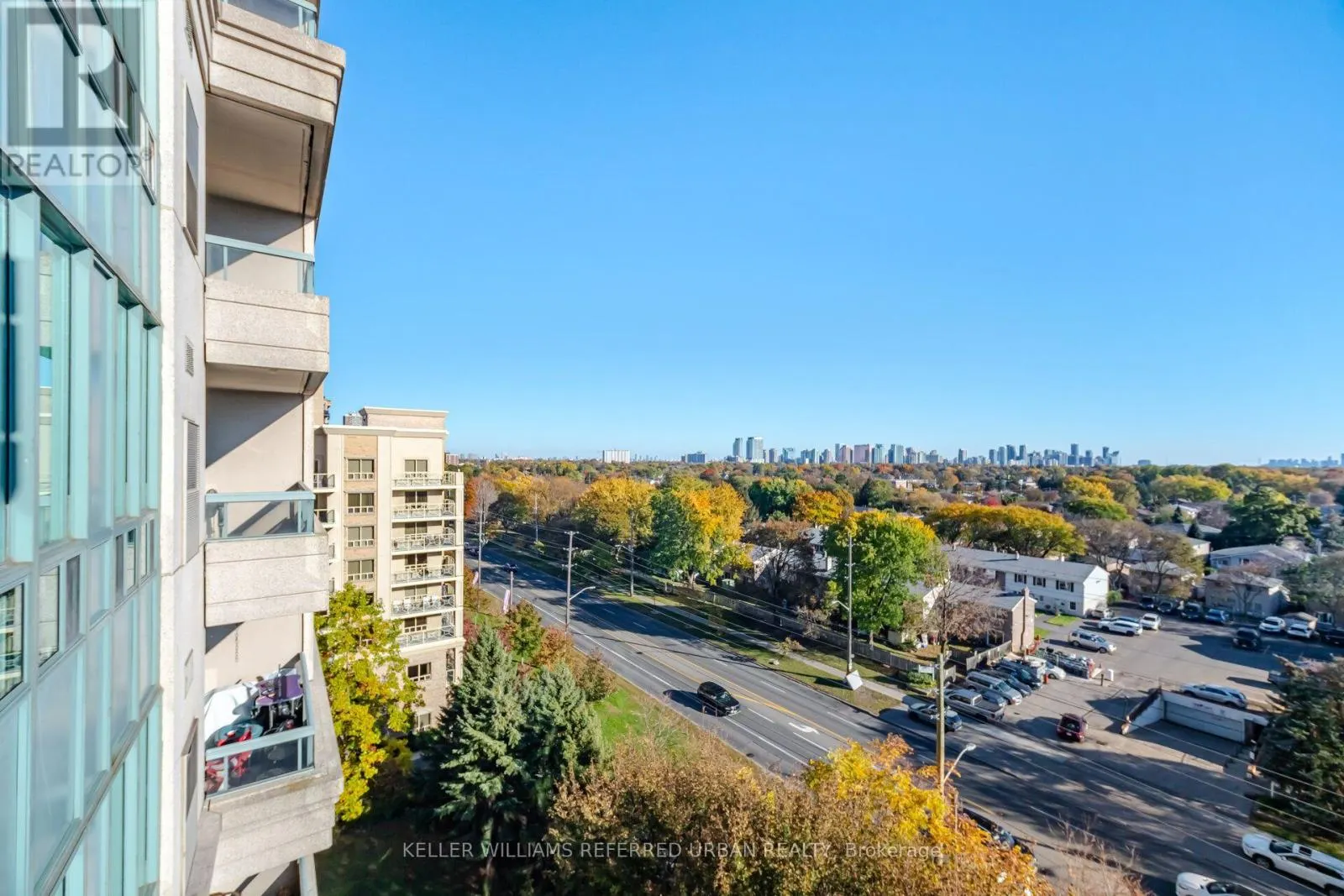PH307 - 5 EMERALD LANE