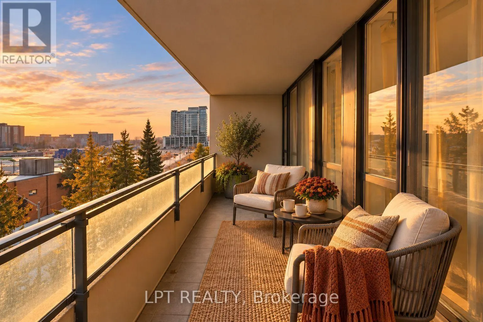 521 - 32 CLARISSA DRIVE