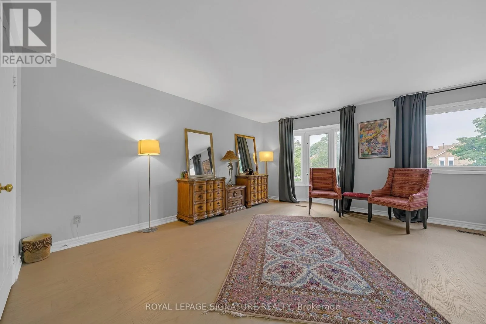 107 ROXBOROUGH LANE