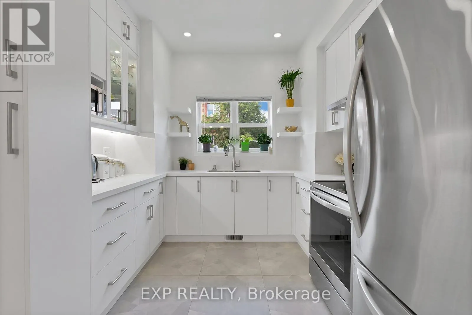 11 MAPLE PARK WAY