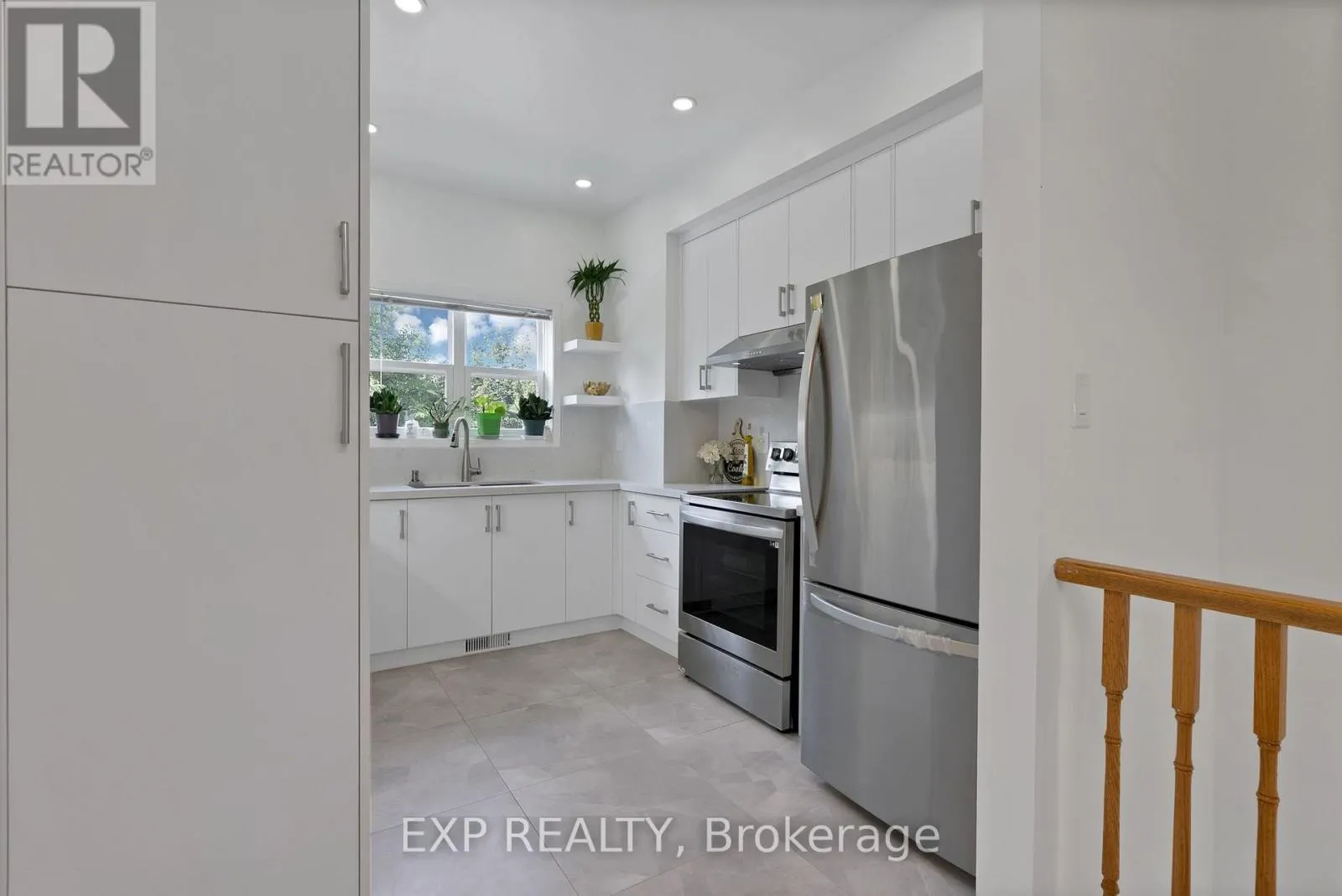 11 MAPLE PARK WAY