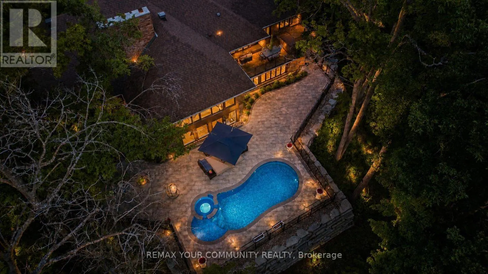 76 TRAILWOOD CRESCENT