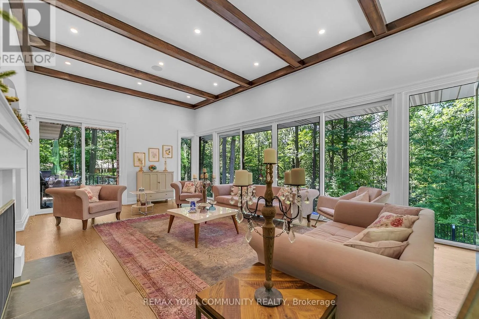 76 TRAILWOOD CRESCENT