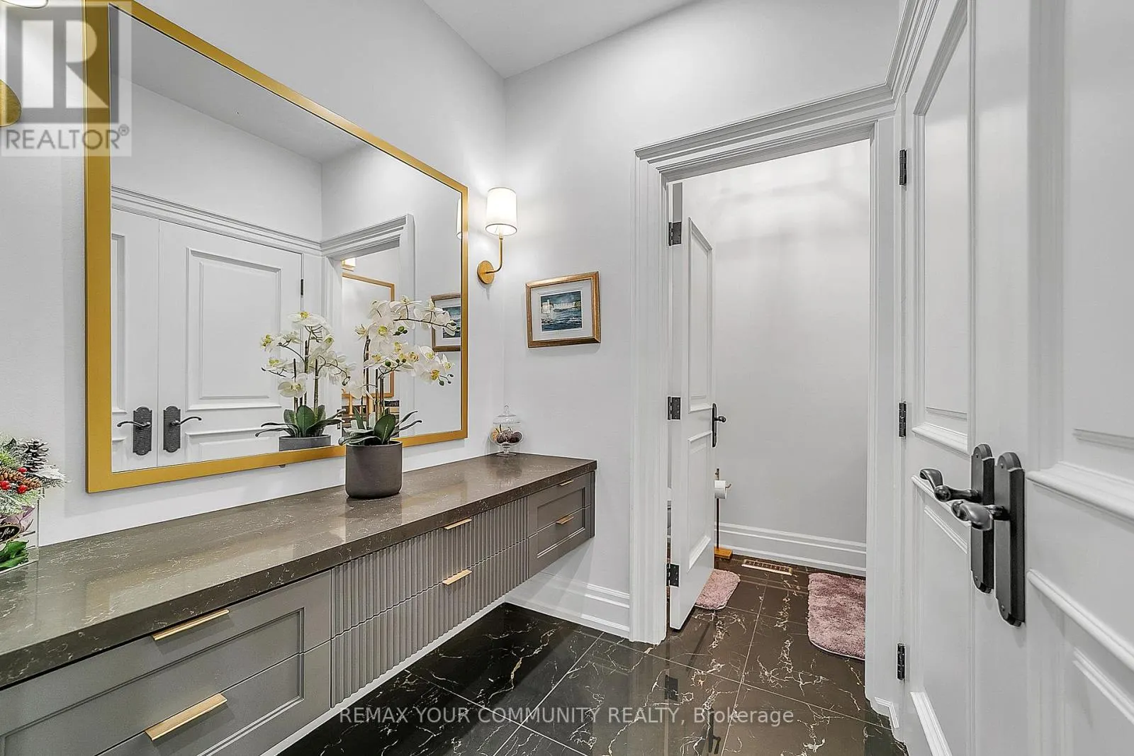 76 TRAILWOOD CRESCENT