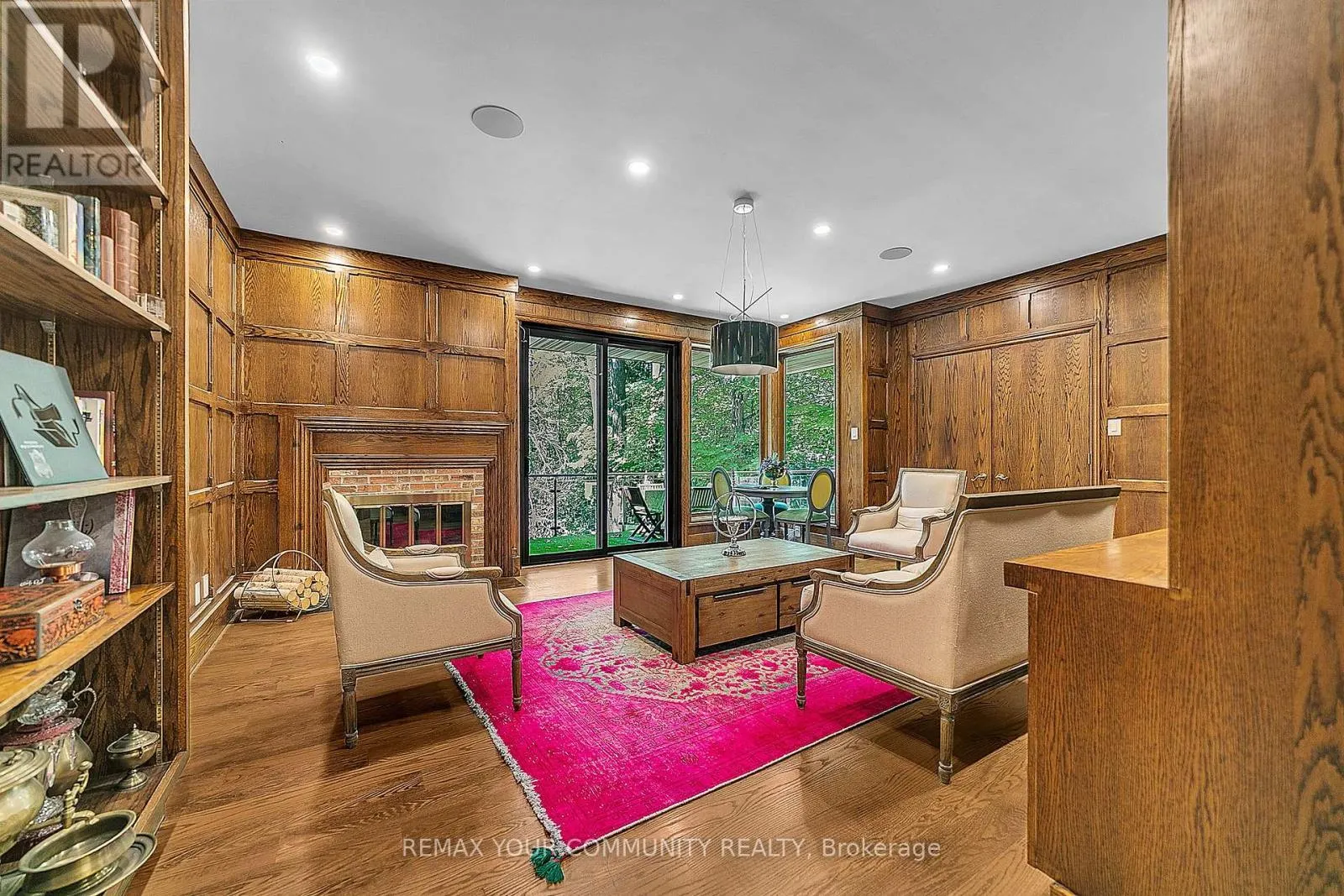 76 TRAILWOOD CRESCENT