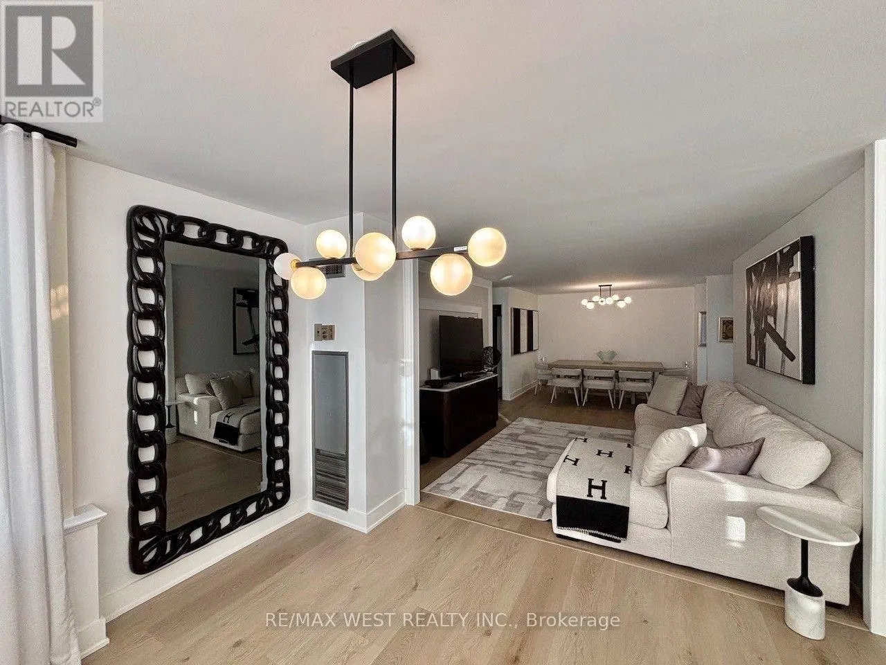 1408 - 7 TOWNSGATE DRIVE