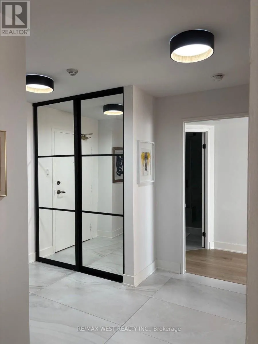 1408 - 7 TOWNSGATE DRIVE