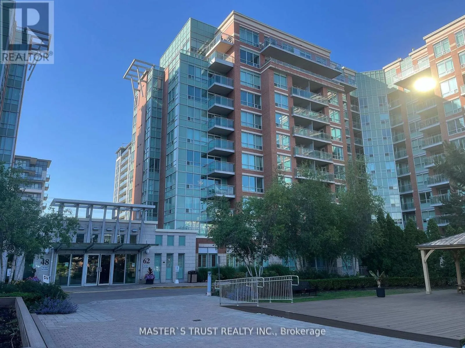 522 - 62 SUNCREST BOULEVARD