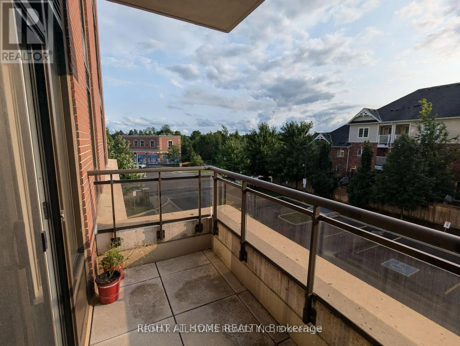 208 - 9500 MARKHAM ROAD