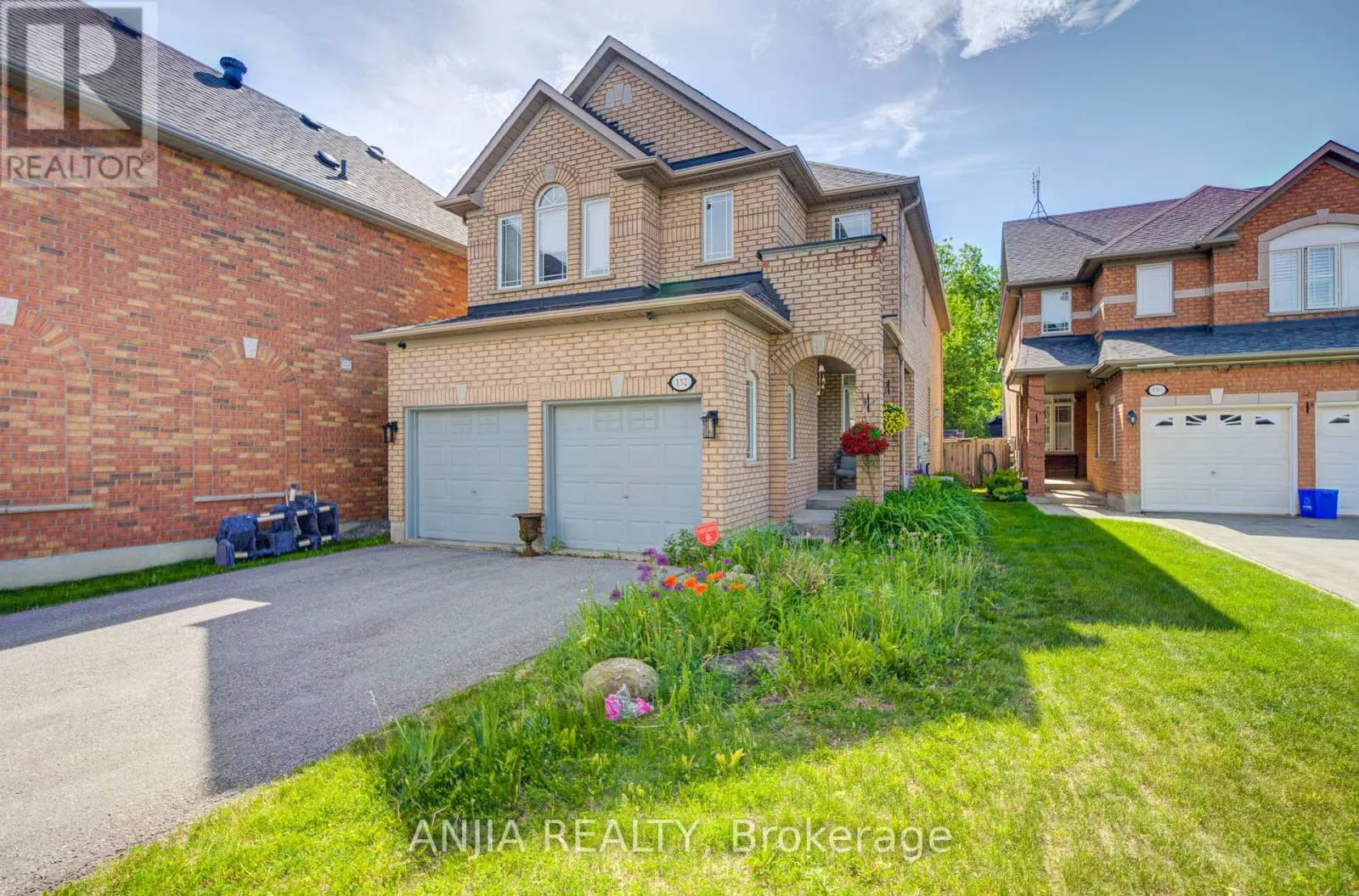 132 ESTATE GARDEN DRIVE