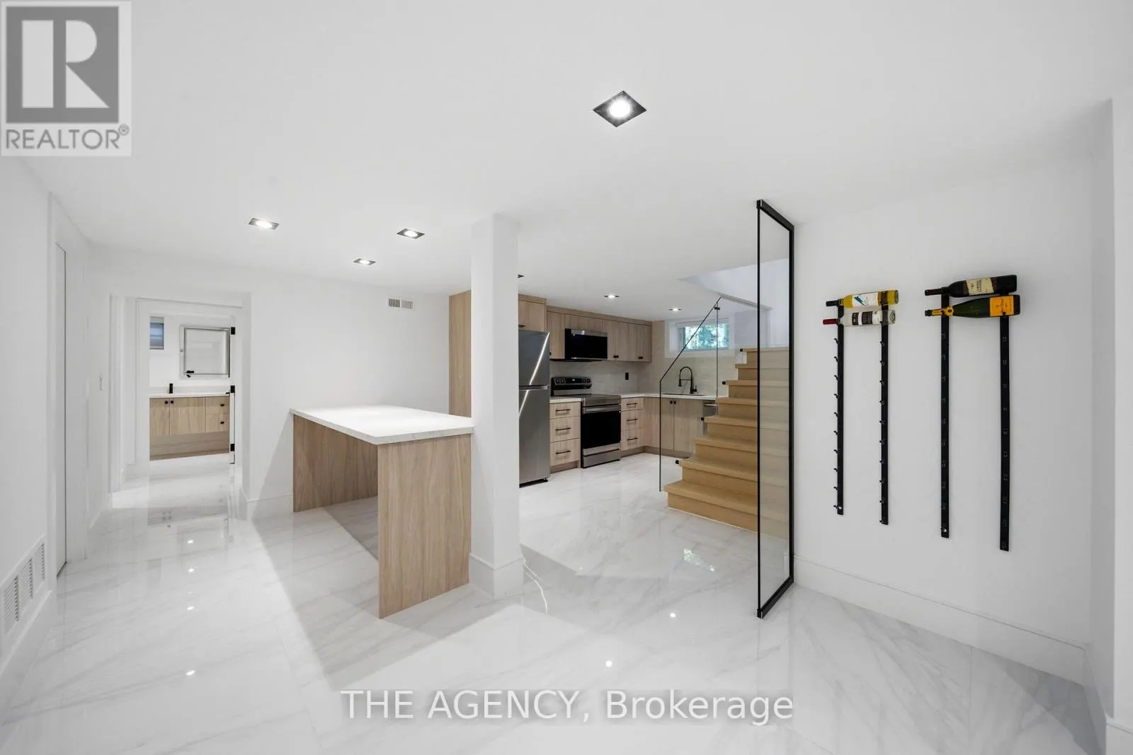 193 BEECHWOOD CRESCENT