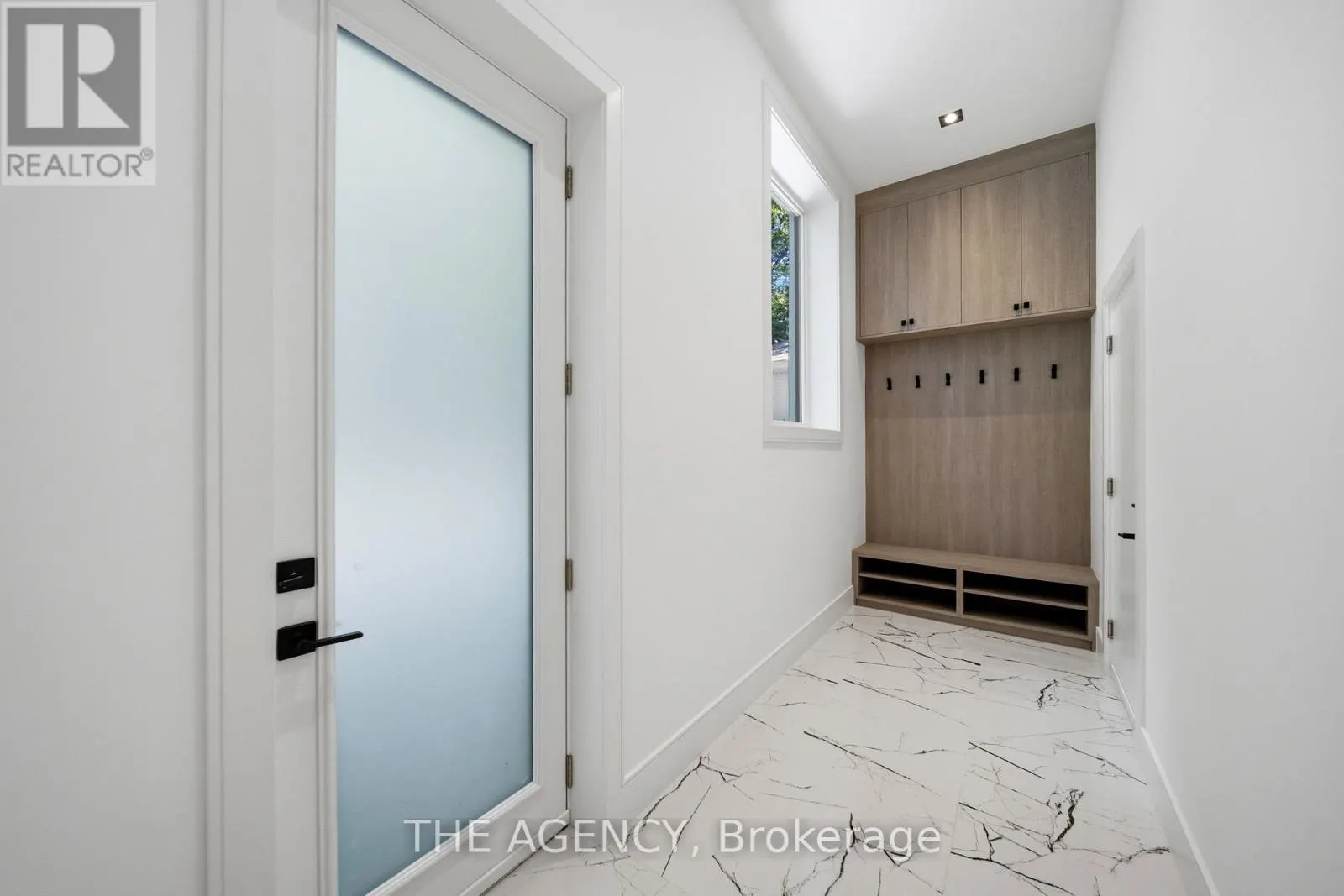193 BEECHWOOD CRESCENT