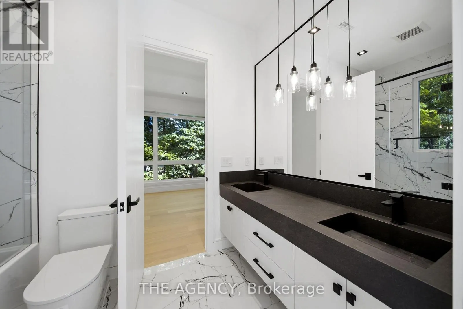 193 BEECHWOOD CRESCENT