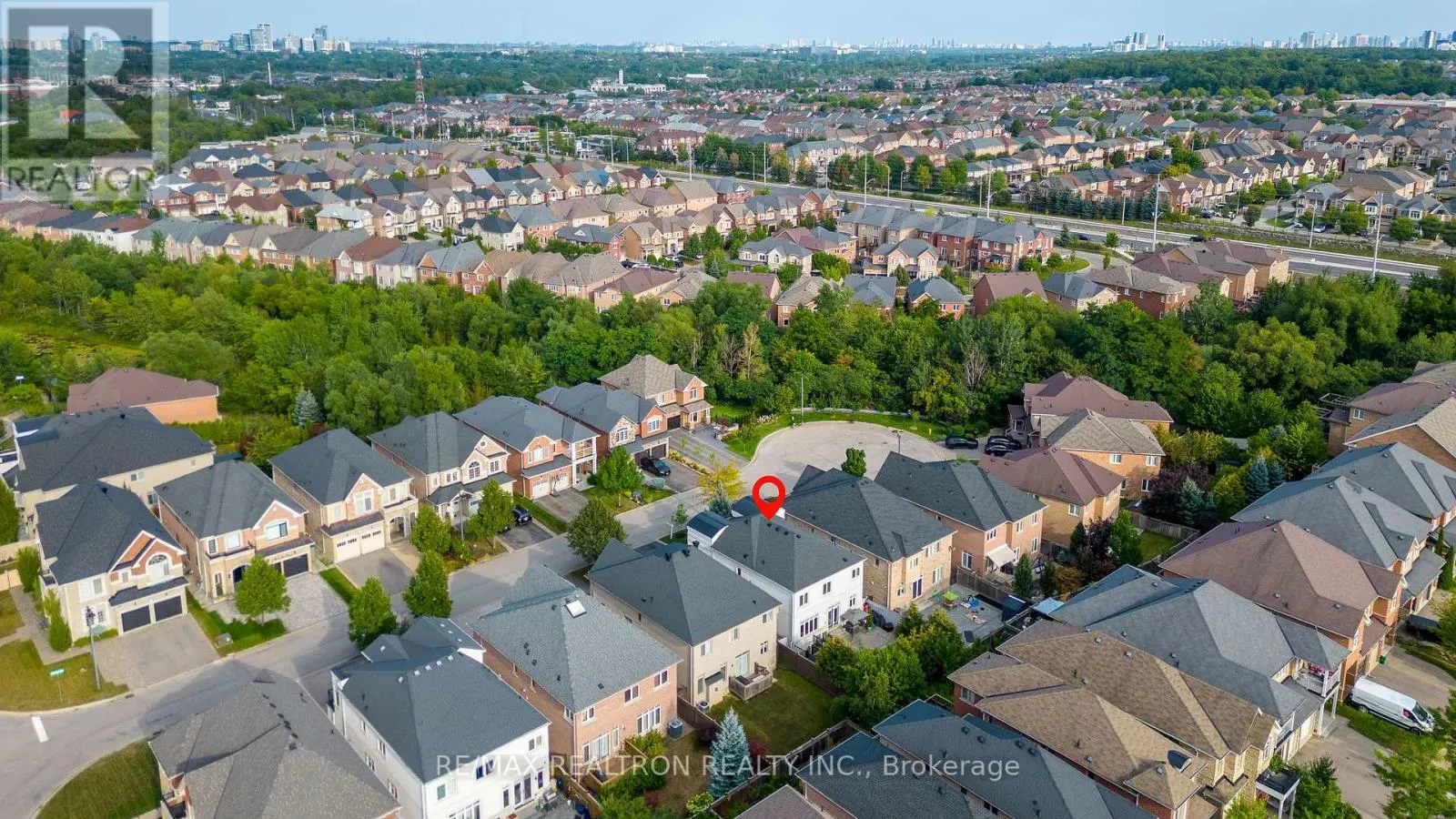 20 ROCK ELM COURT