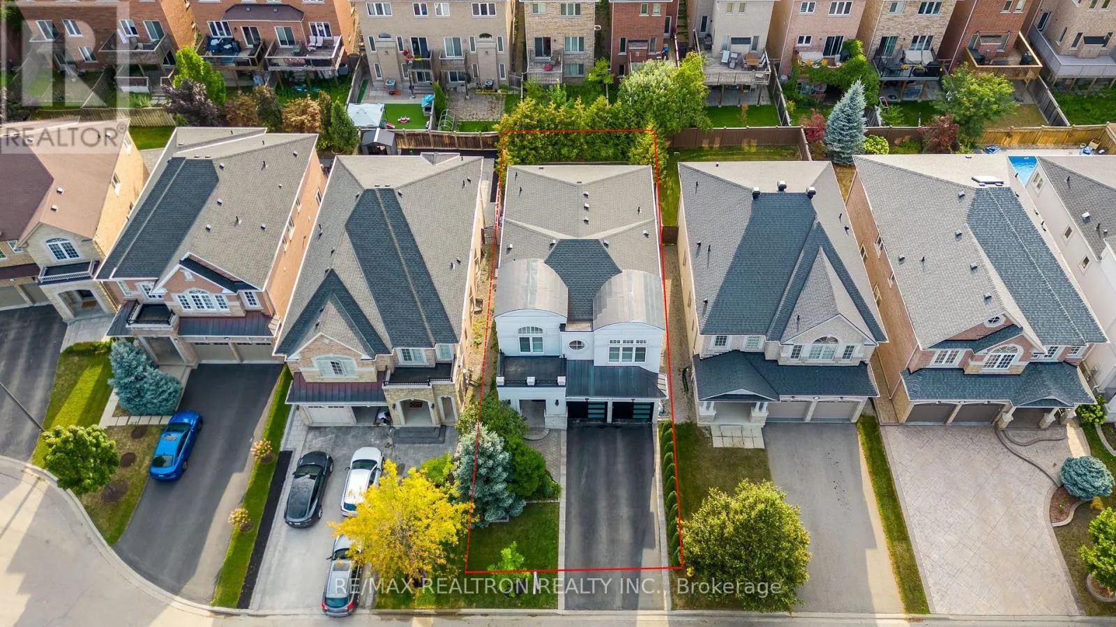 20 ROCK ELM COURT