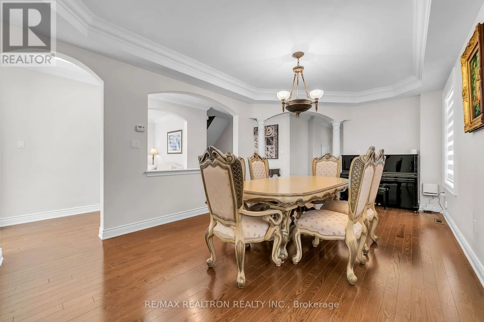 20 ROCK ELM COURT