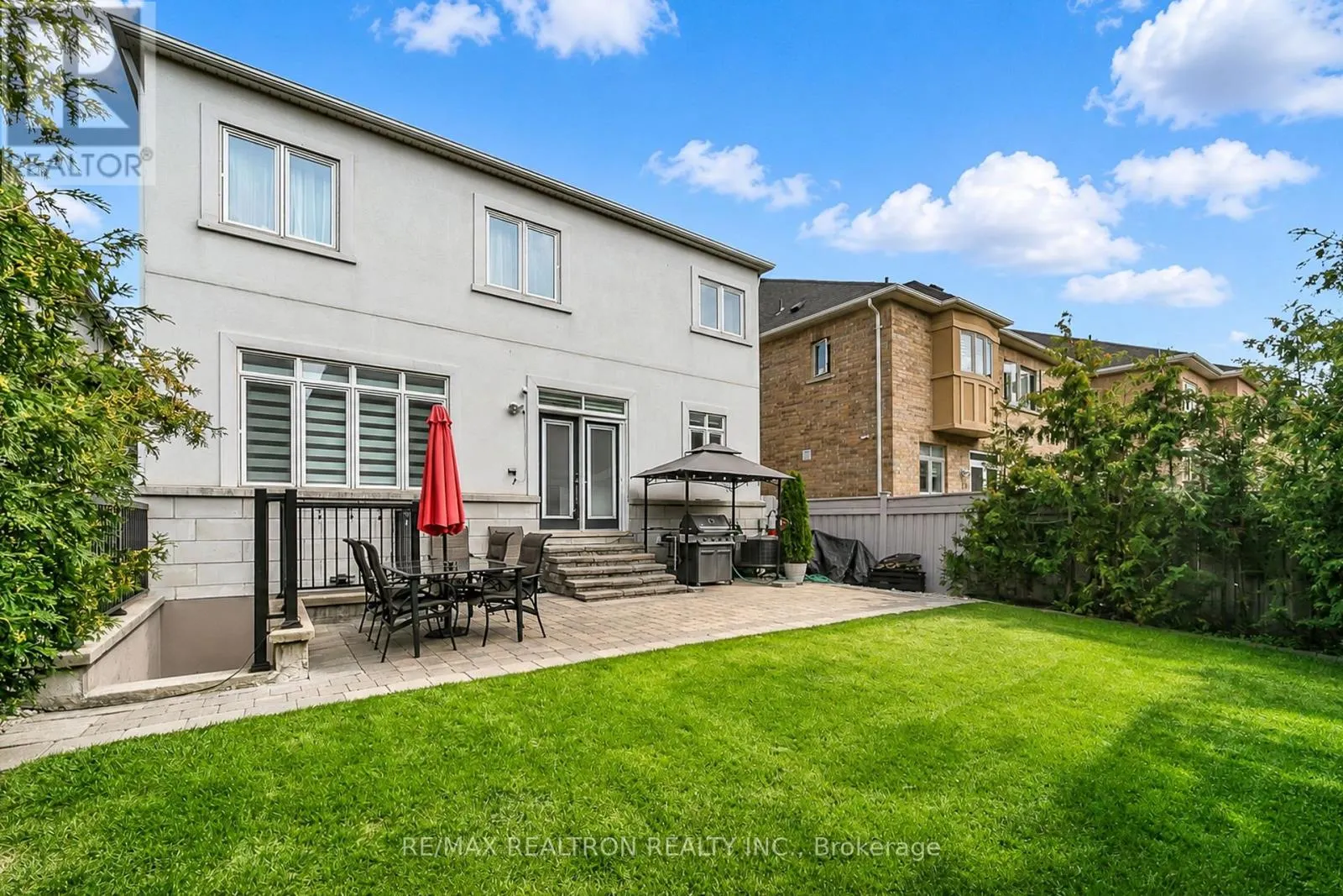 20 ROCK ELM COURT