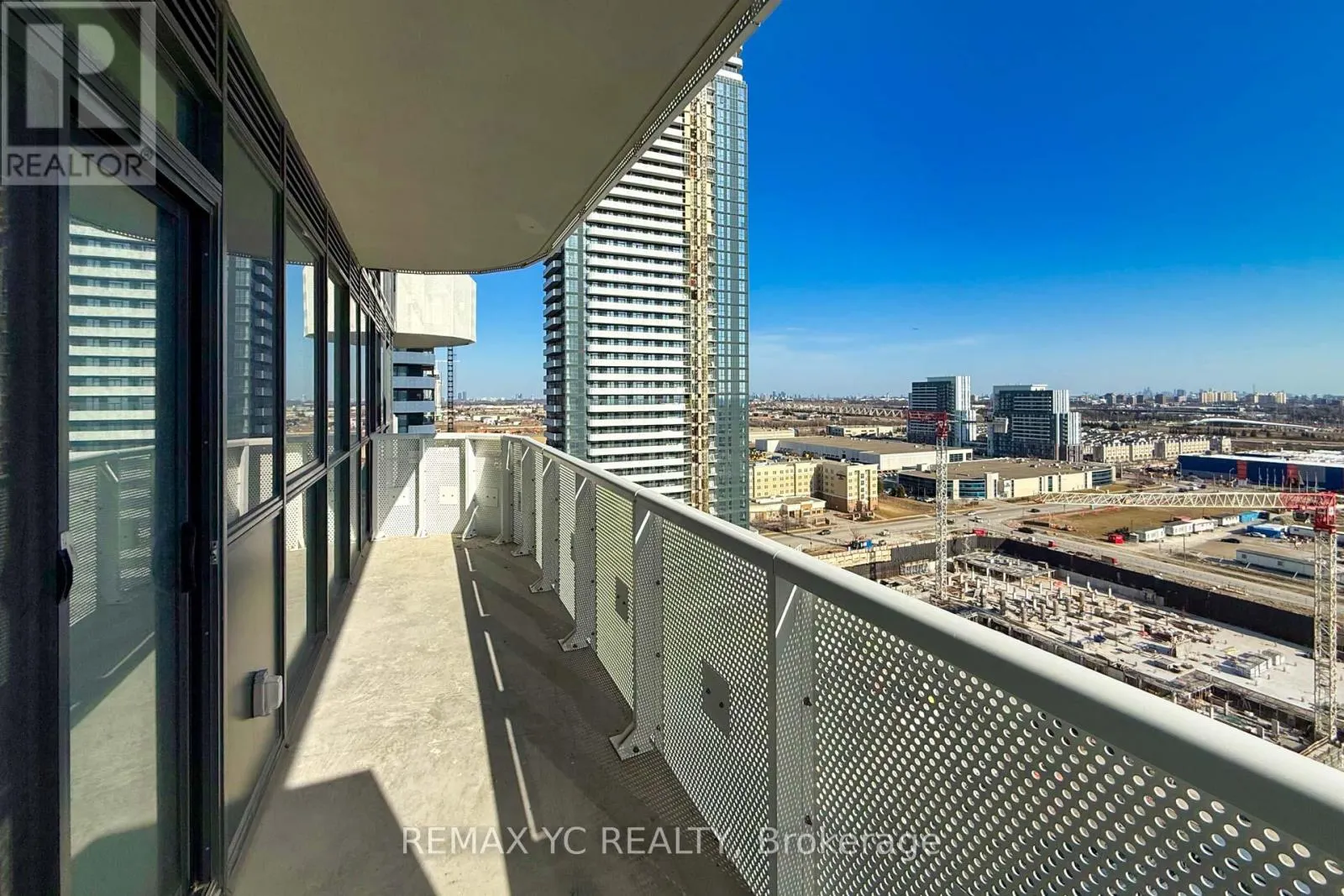 1803 - 225 COMMERCE STREET