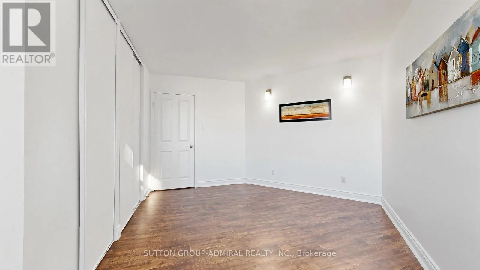 1001 - 120 PROMENADE CIRCLE