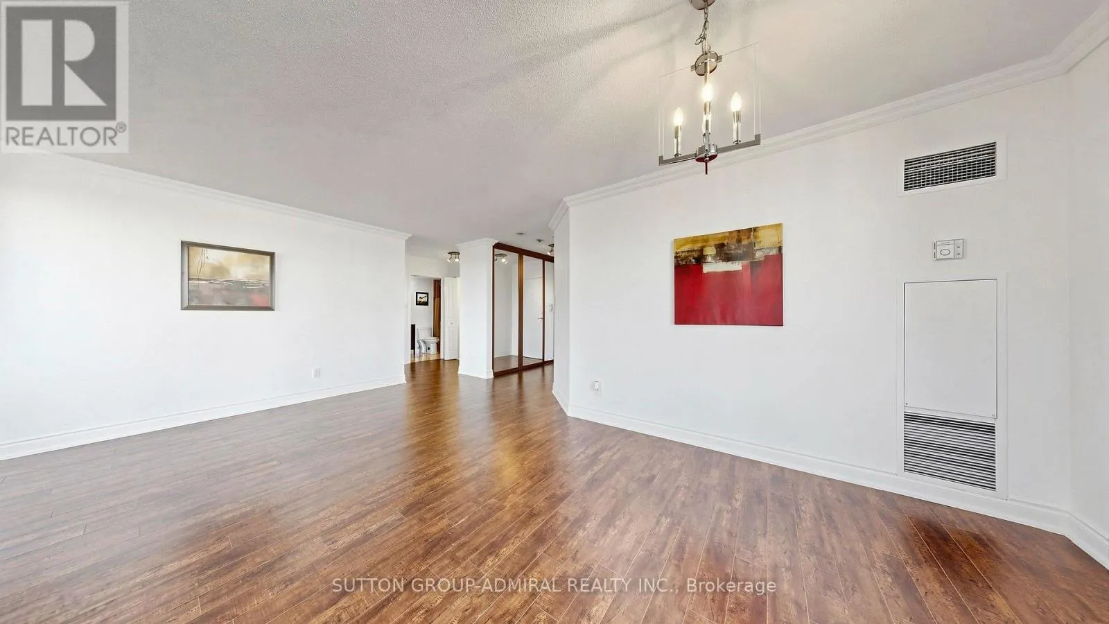 1001 - 120 PROMENADE CIRCLE