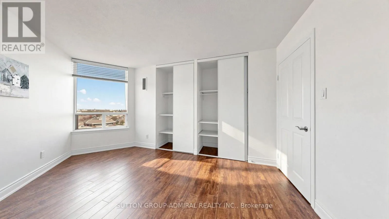 1001 - 120 PROMENADE CIRCLE