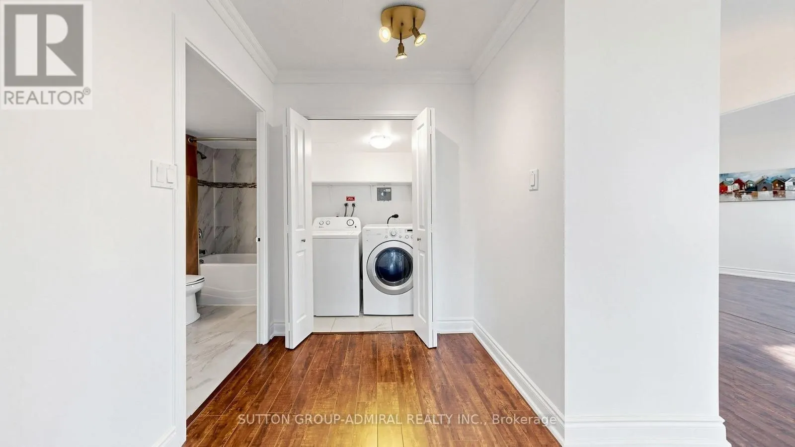 1001 - 120 PROMENADE CIRCLE