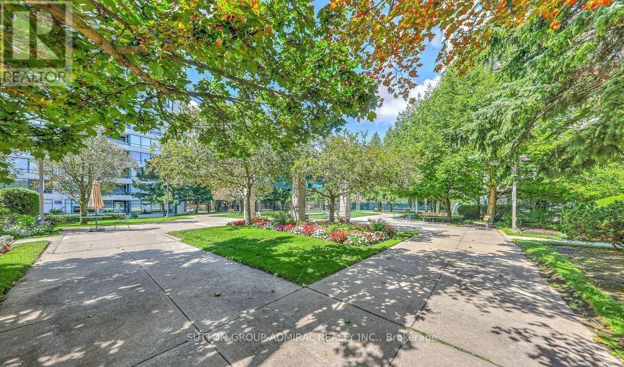 1001 - 120 PROMENADE CIRCLE