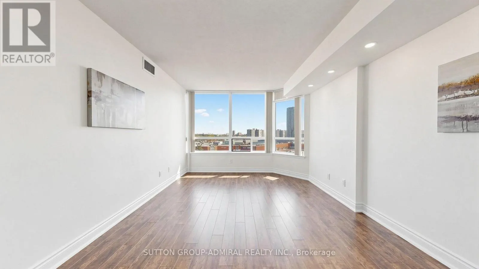 1001 - 120 PROMENADE CIRCLE