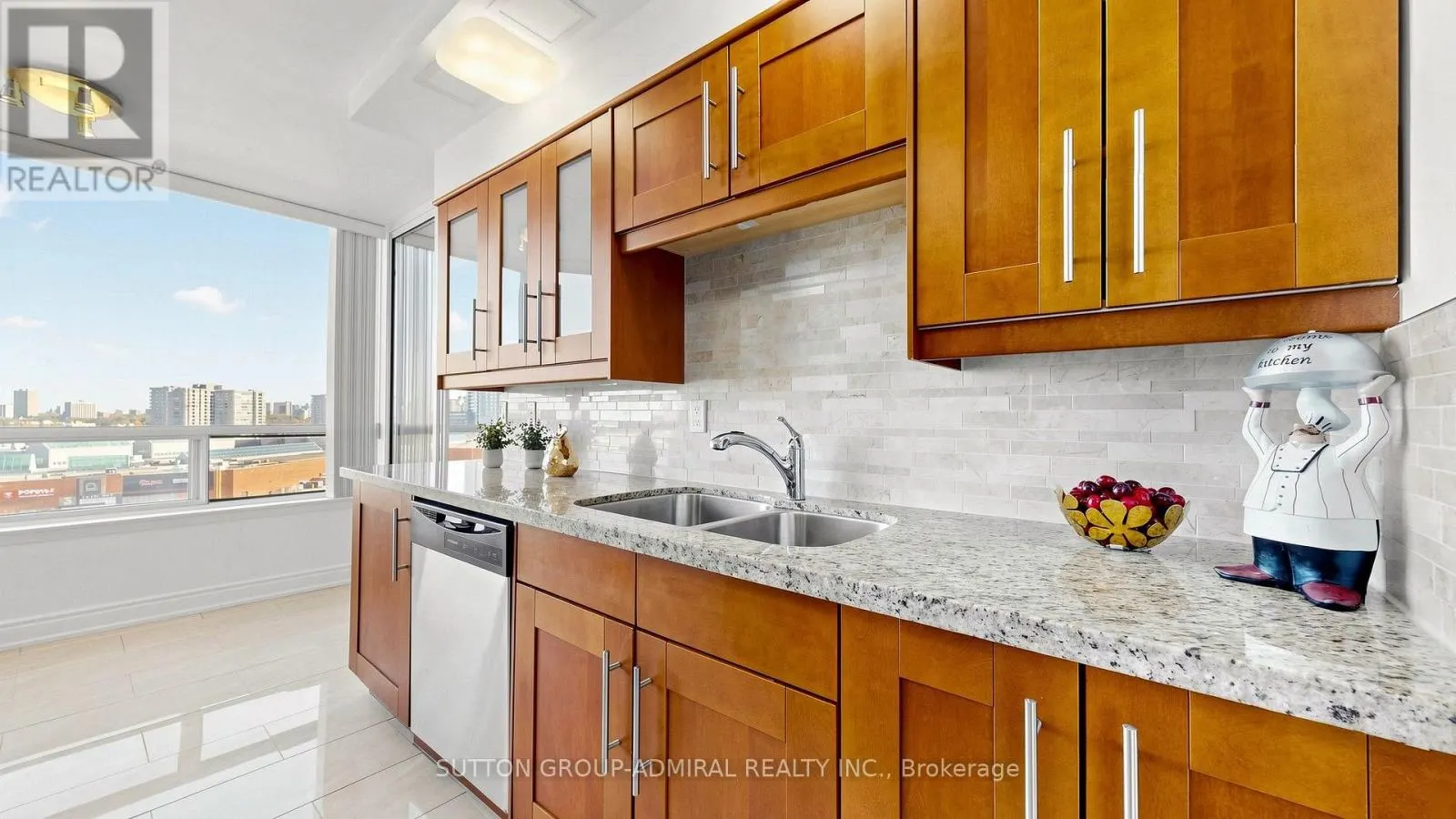 1001 - 120 PROMENADE CIRCLE