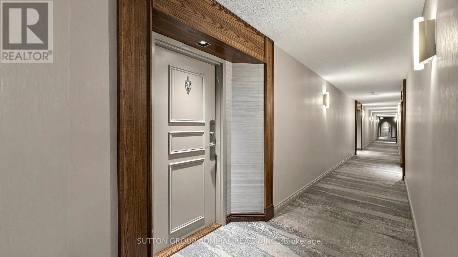 1001 - 120 PROMENADE CIRCLE