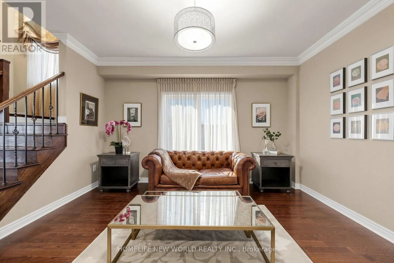 19 FEATHERWOOD DRIVE