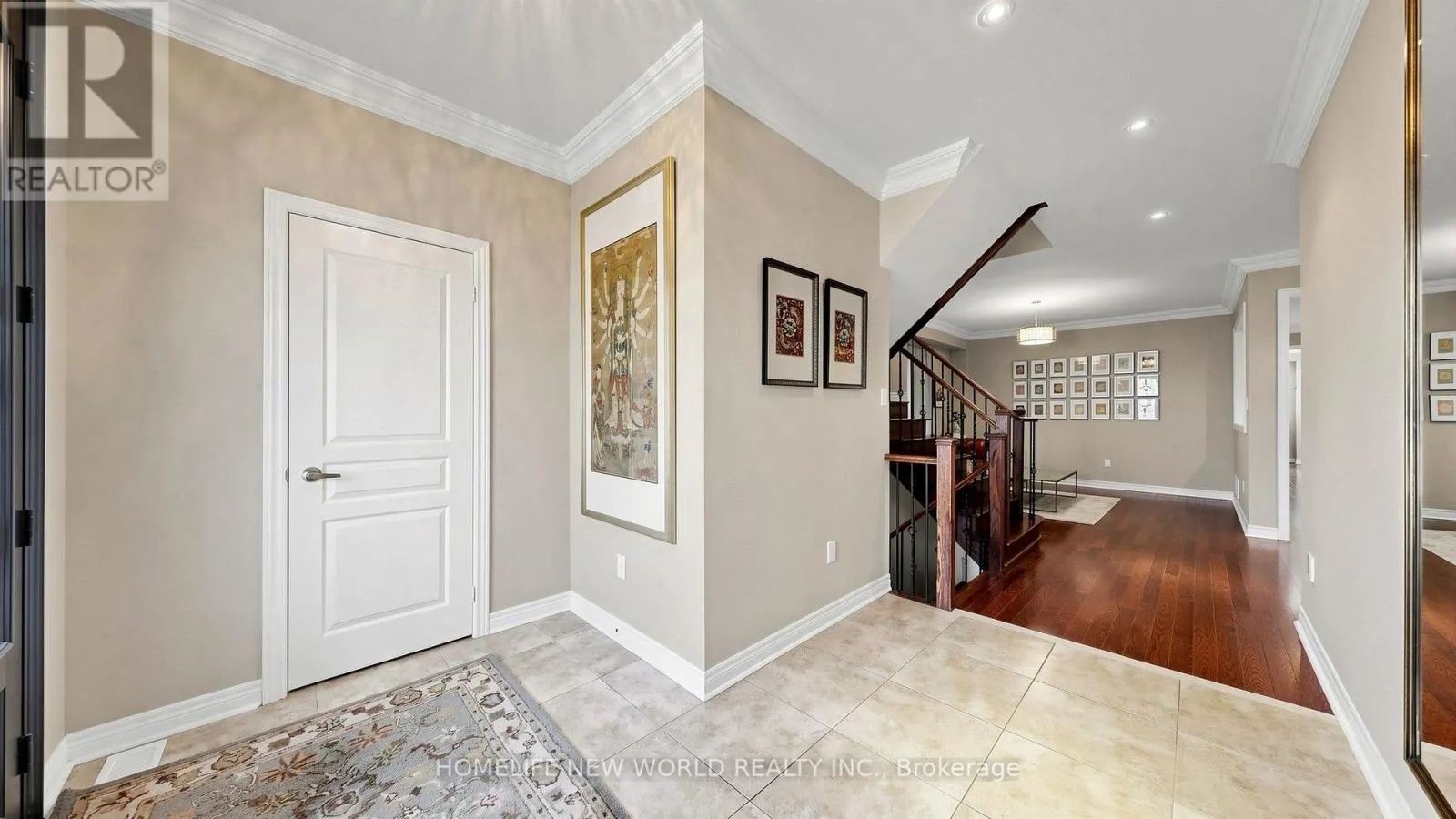 19 FEATHERWOOD DRIVE