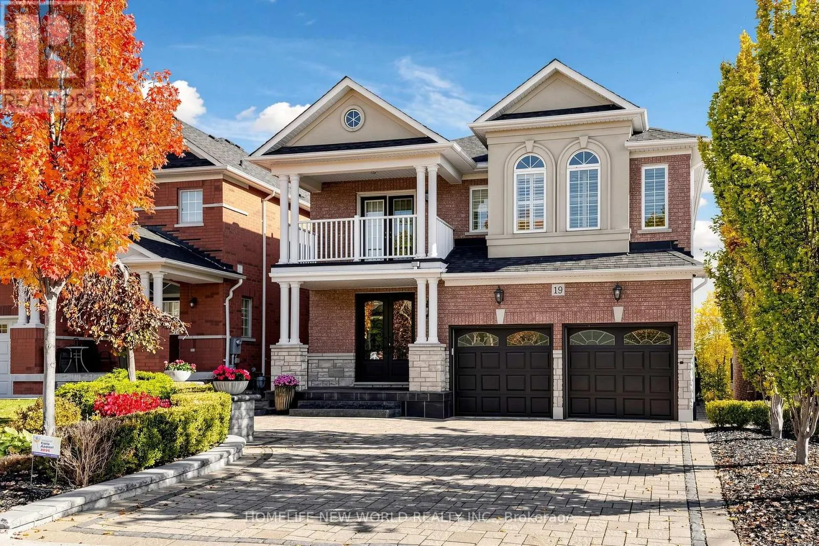 19 FEATHERWOOD DRIVE