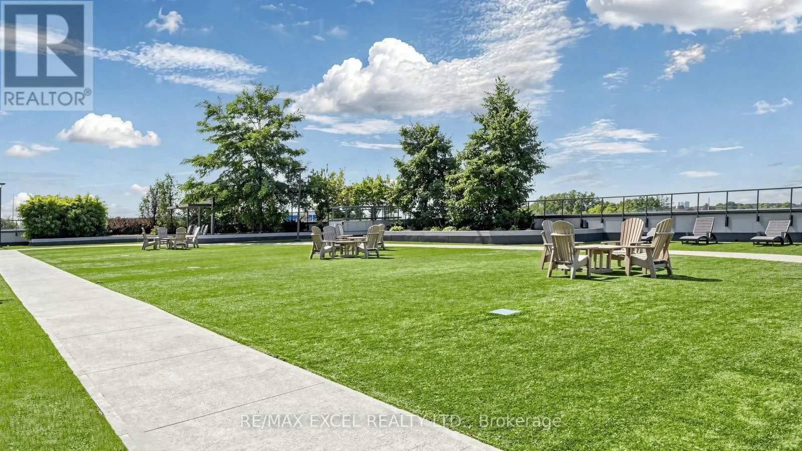1208 - 55 ONEIDA CRESCENT
